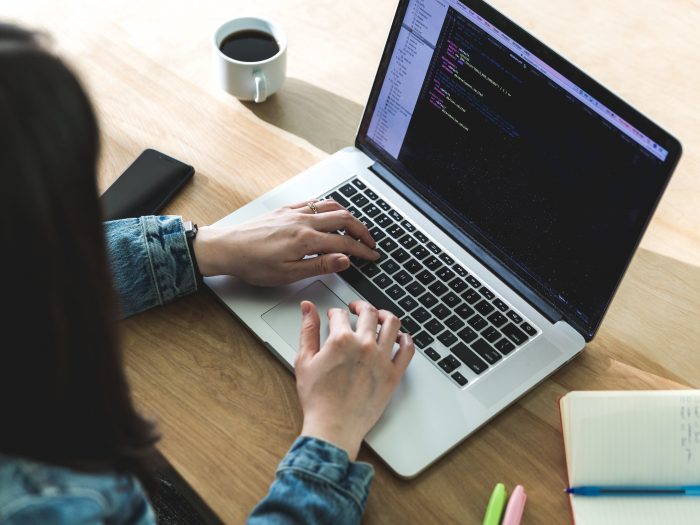 woman-codes