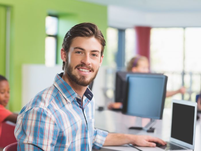 pikwizard-2ae6e0ecd41b0e7398aeb83d55fd549e