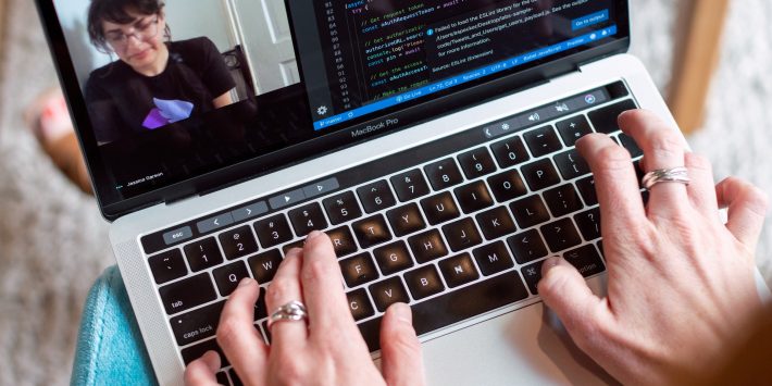 pexels-thisisengineering-3861964